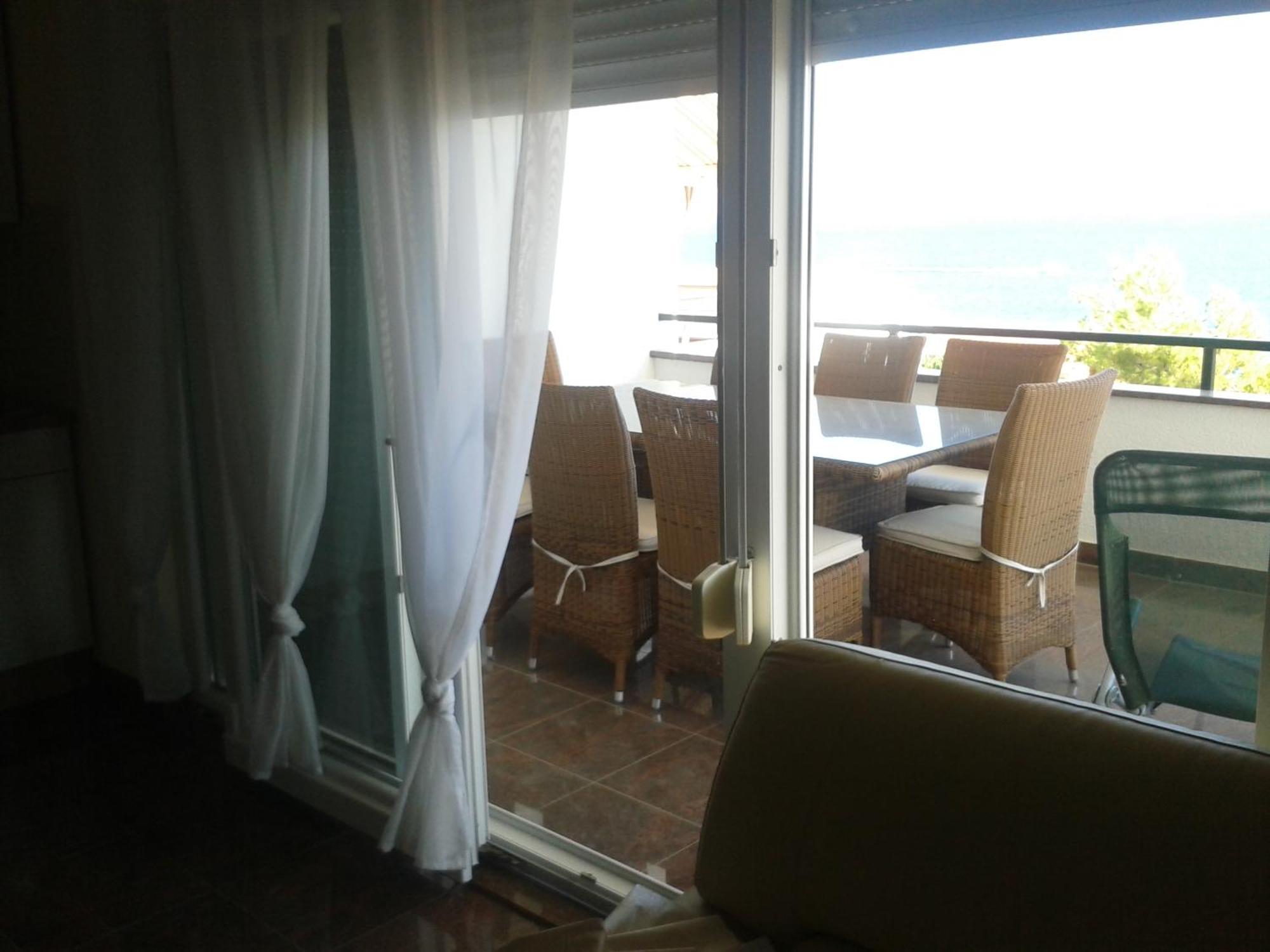 Apartmani Svalina - Seaview And 130M From Beach Trogir Exterior photo