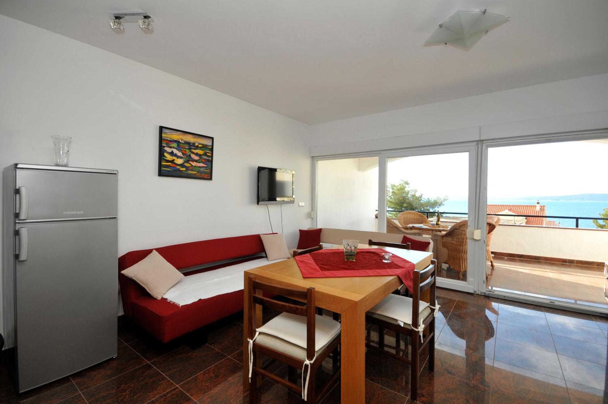 Apartmani Svalina - Seaview And 130M From Beach Trogir Exterior photo