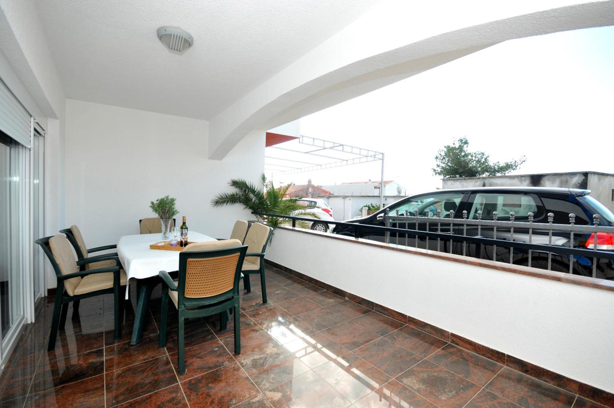 Apartmani Svalina - Seaview And 130M From Beach Trogir Exterior photo