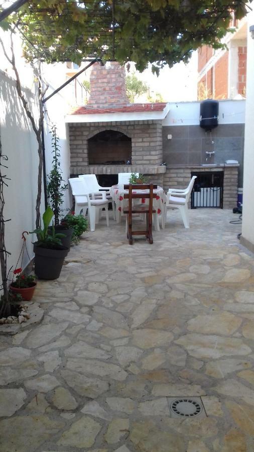 Apartmani Svalina - Seaview And 130M From Beach Trogir Exterior photo